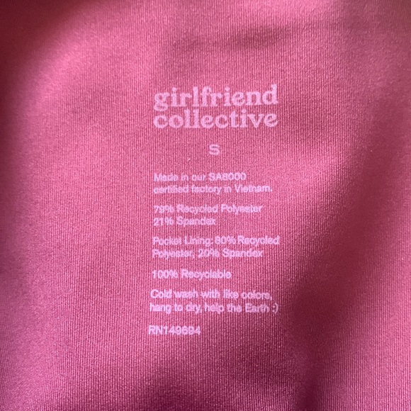 Girlfriend Collective Compressive High Rise Leggings in Mulberry - Size S - Picture 15 of 17